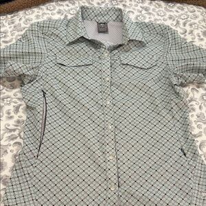 REI vented hiking/fishing button-up shirt 🥾🎣